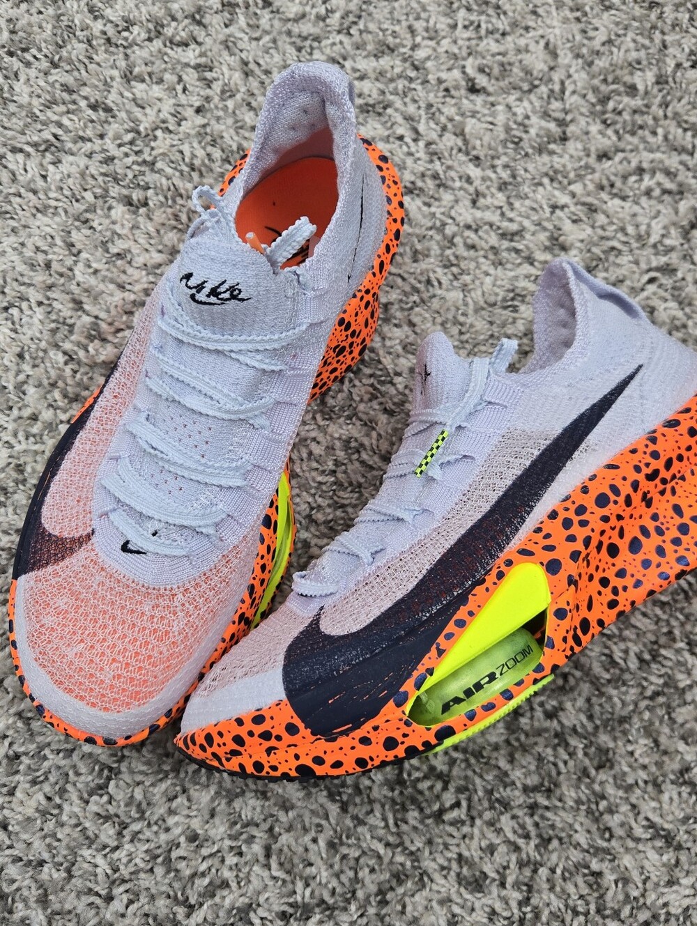 NWOT Nike Women's 5 Zoom Alphafly 3 Electric Road Racing Shoes Multi-Color